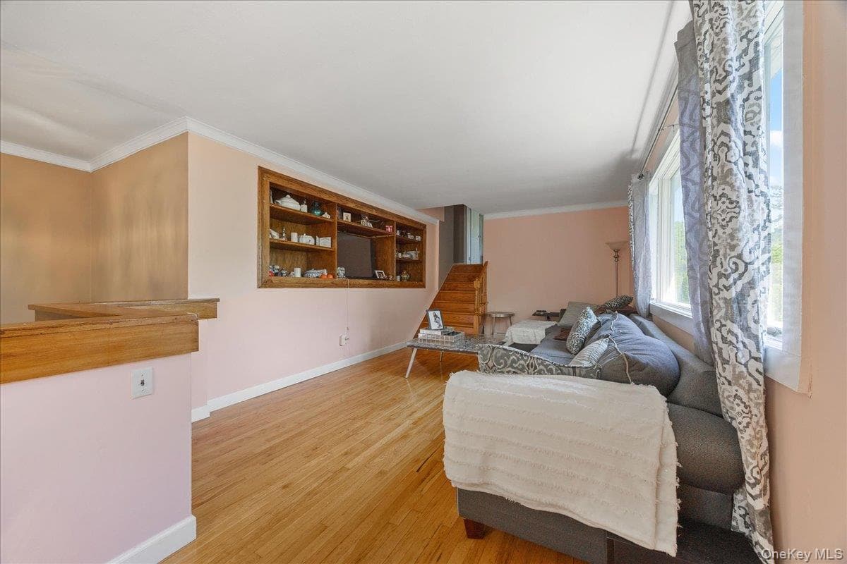398 E Main Street thumbnail 18