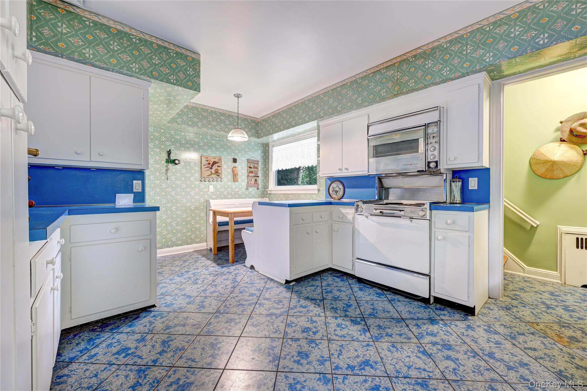178 Schenck Circle thumbnail 15