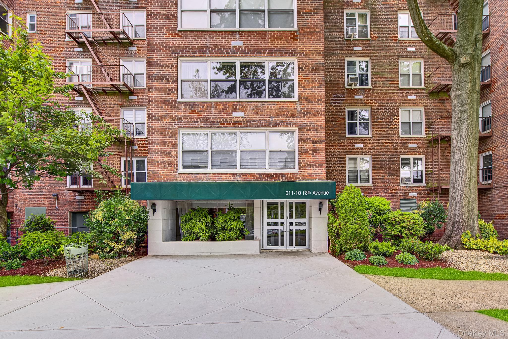 211-10 18th Avenue Unit: 1J thumbnail 2