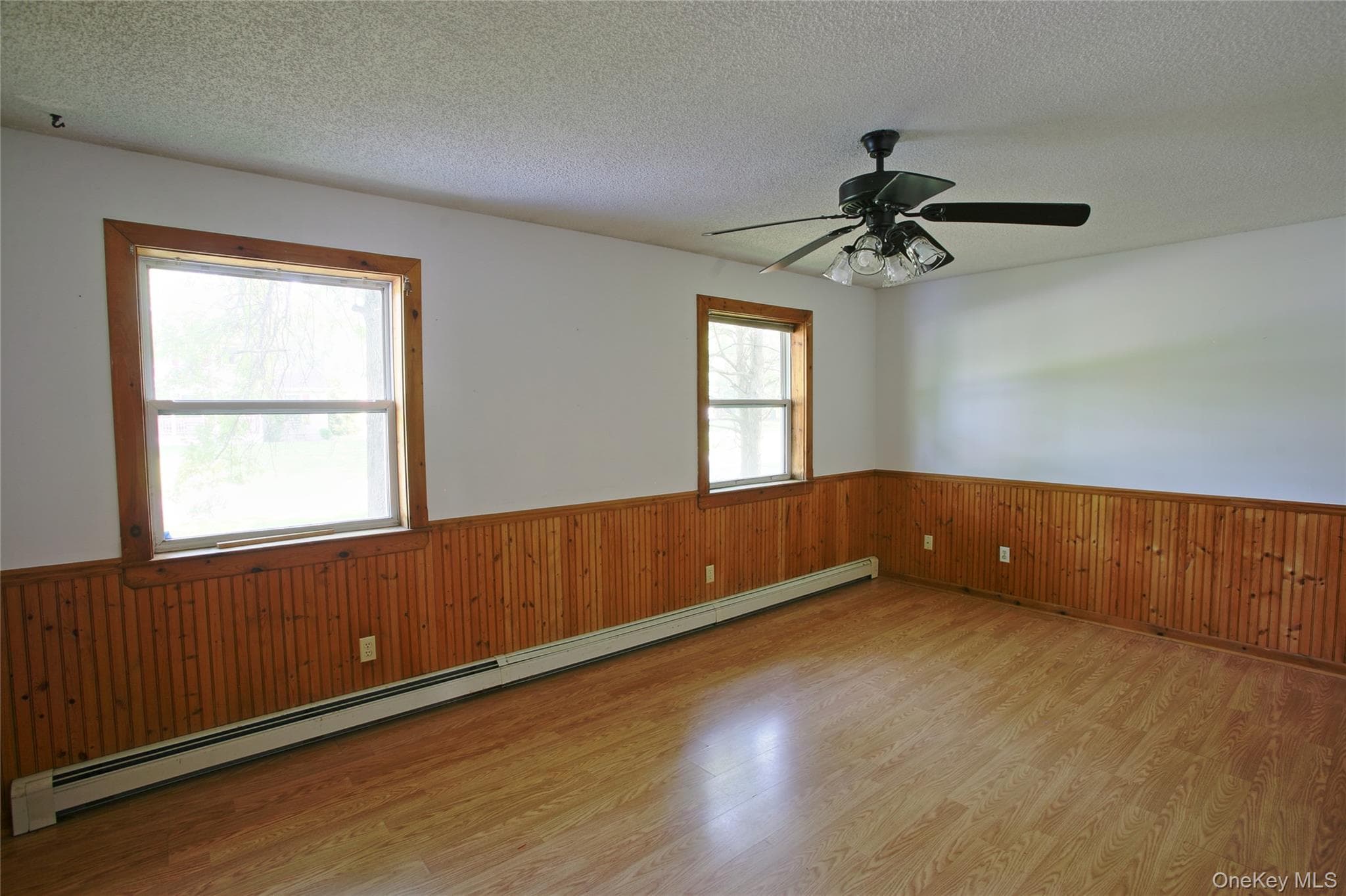 16 Elizabeth Drive thumbnail 15