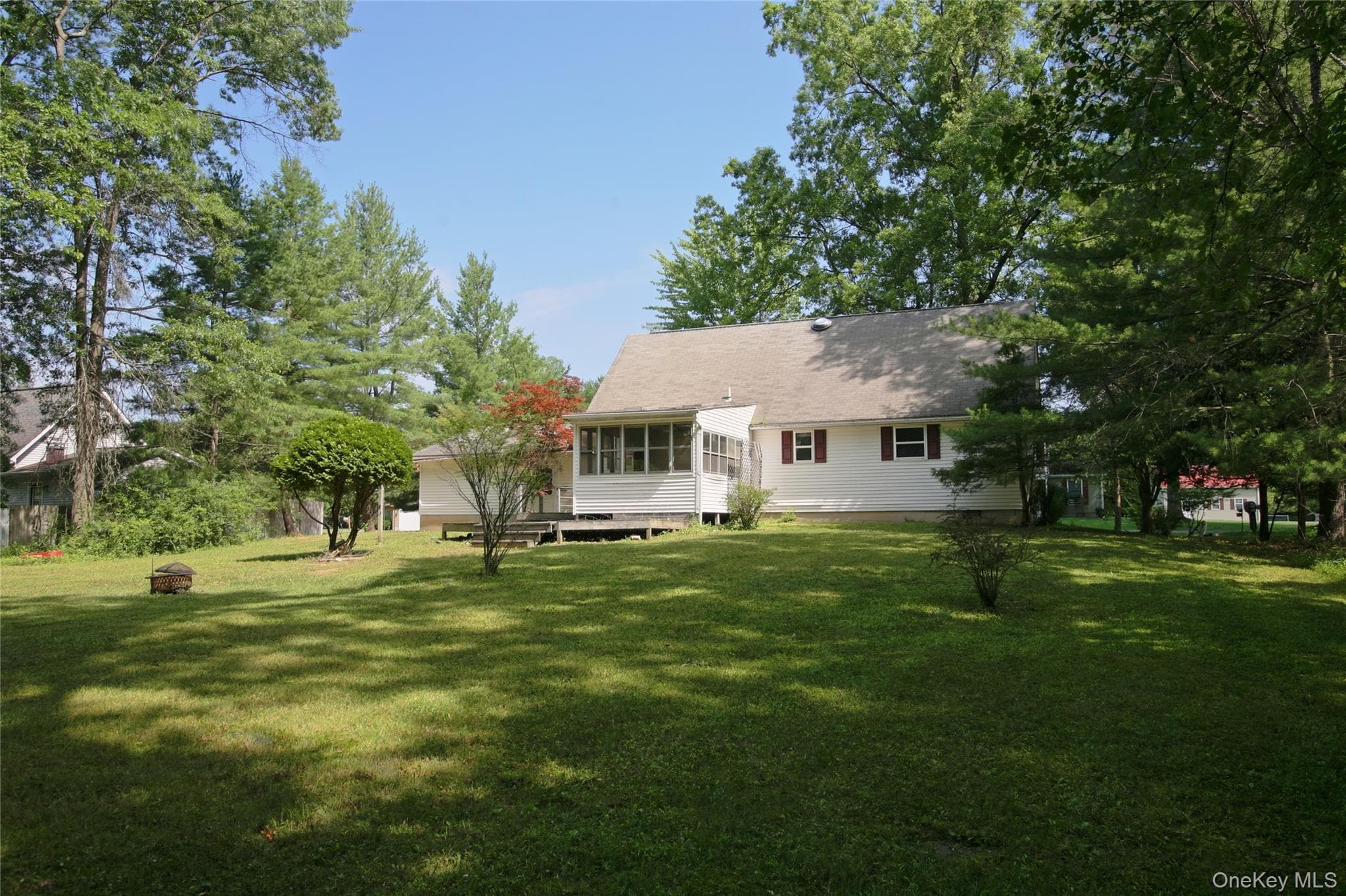 16 Elizabeth Drive thumbnail 4