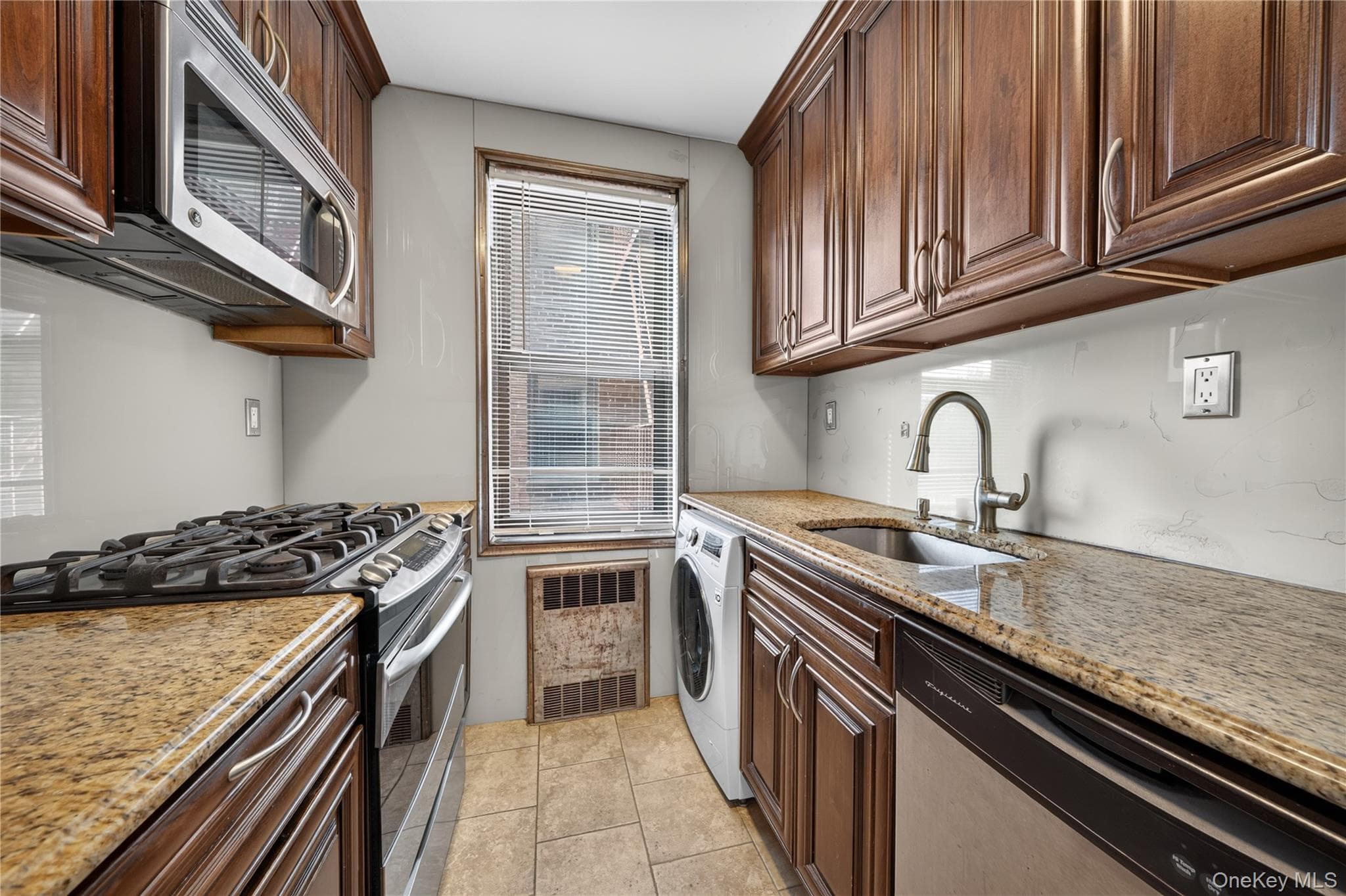 150-25 72nd Road Unit: 5K thumbnail 10