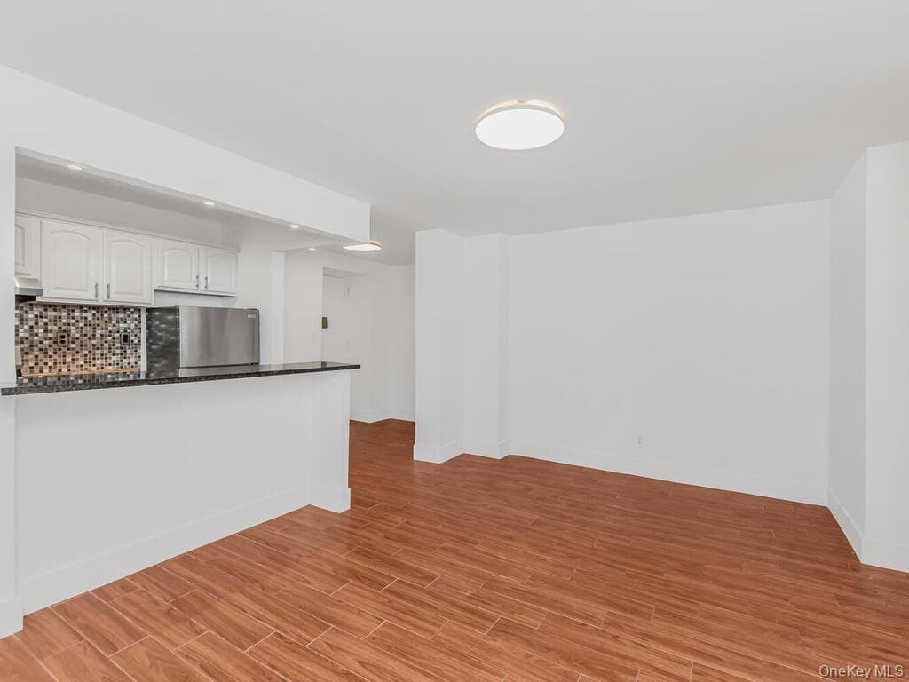581 Academy Street Unit: GLE thumbnail 4