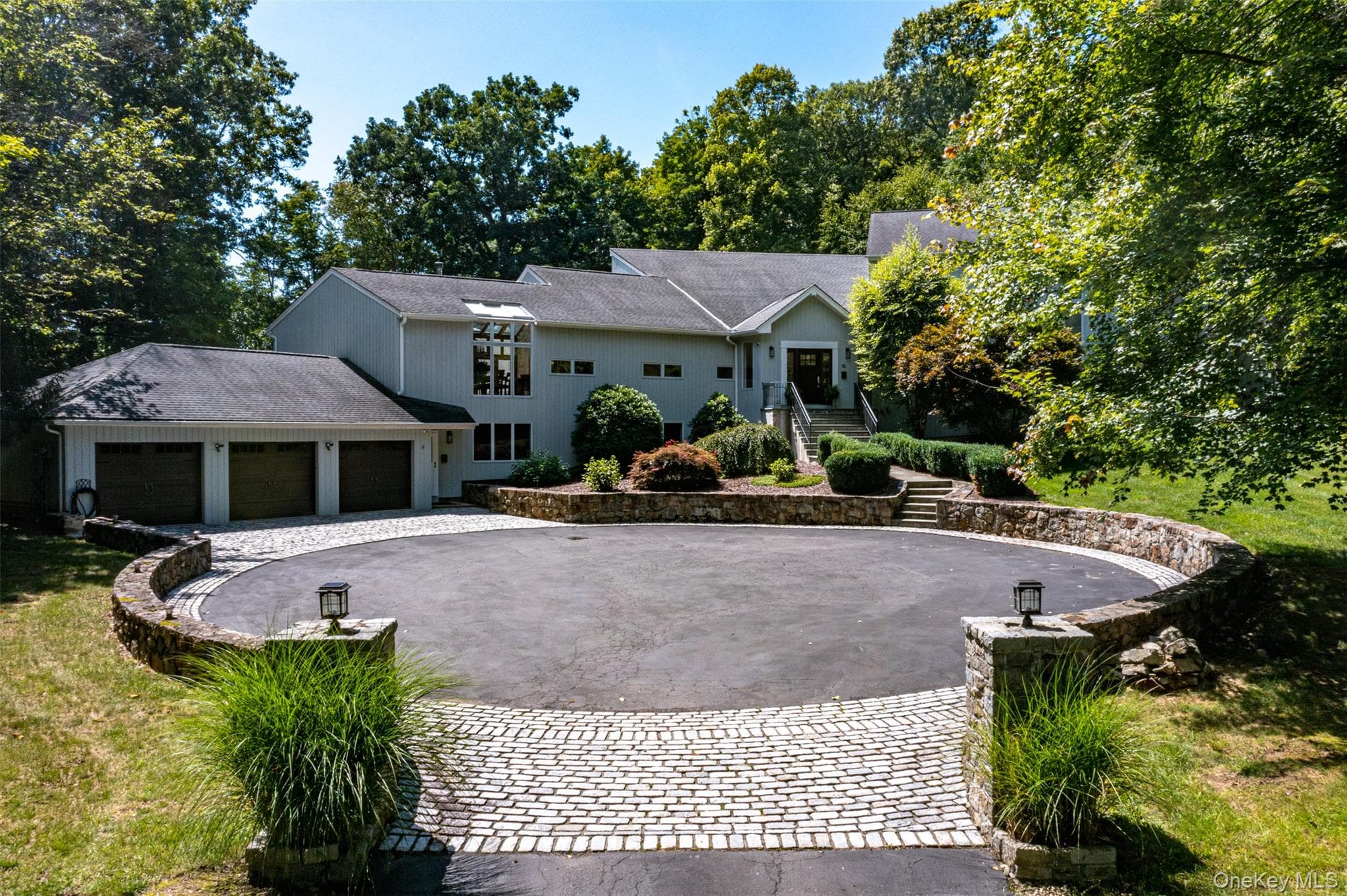 19 Twin Bridges Road photo 1