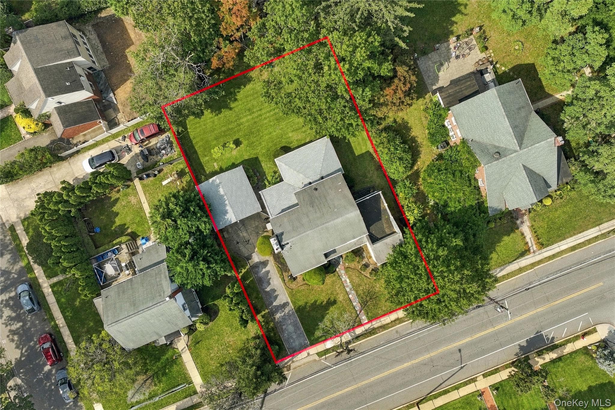 201 Hempstead Avenue thumbnail 28