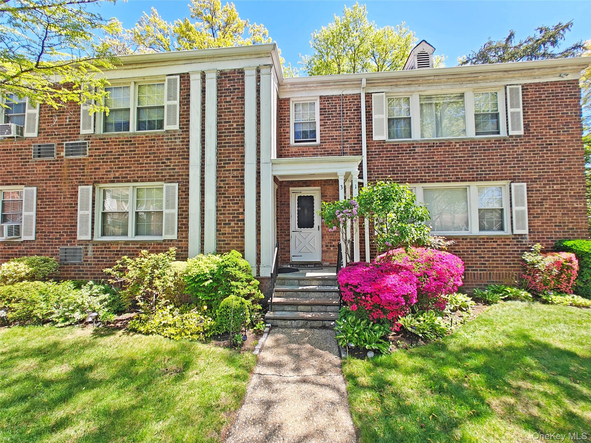 3 Lawrence Park Crescent Unit: 3, Bronxville
