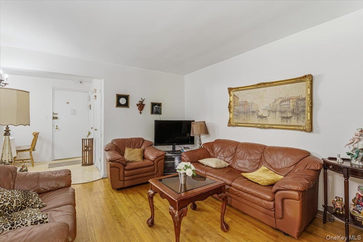 99-10 60th Avenue Unit: 2B thumbnail 11