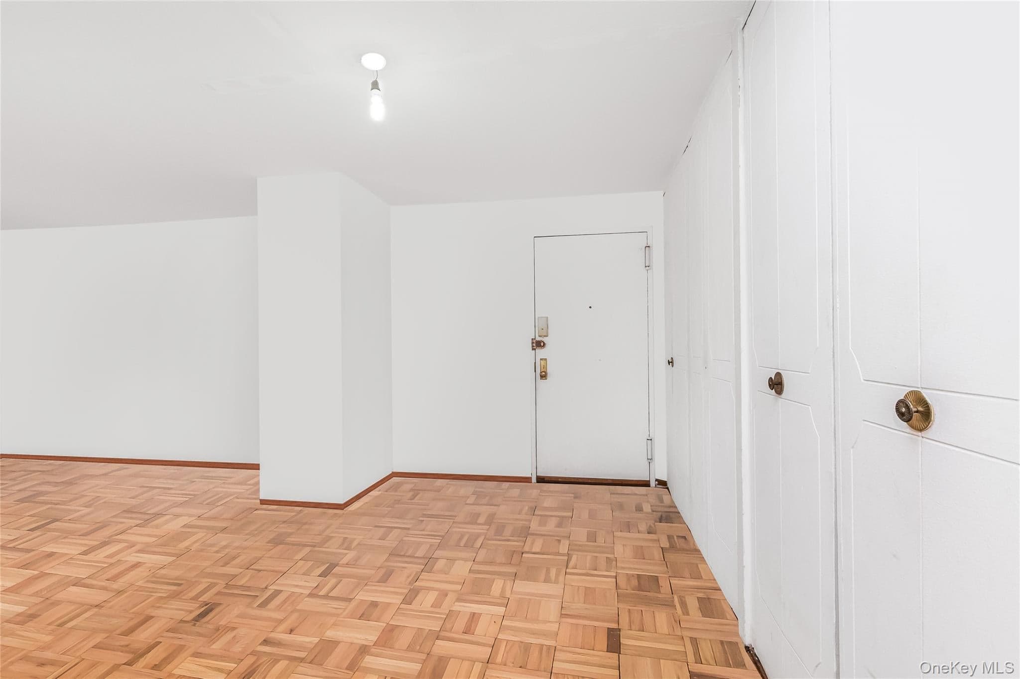 3333 Henry Hudson Parkway Pkwy Unit: 2L thumbnail 5