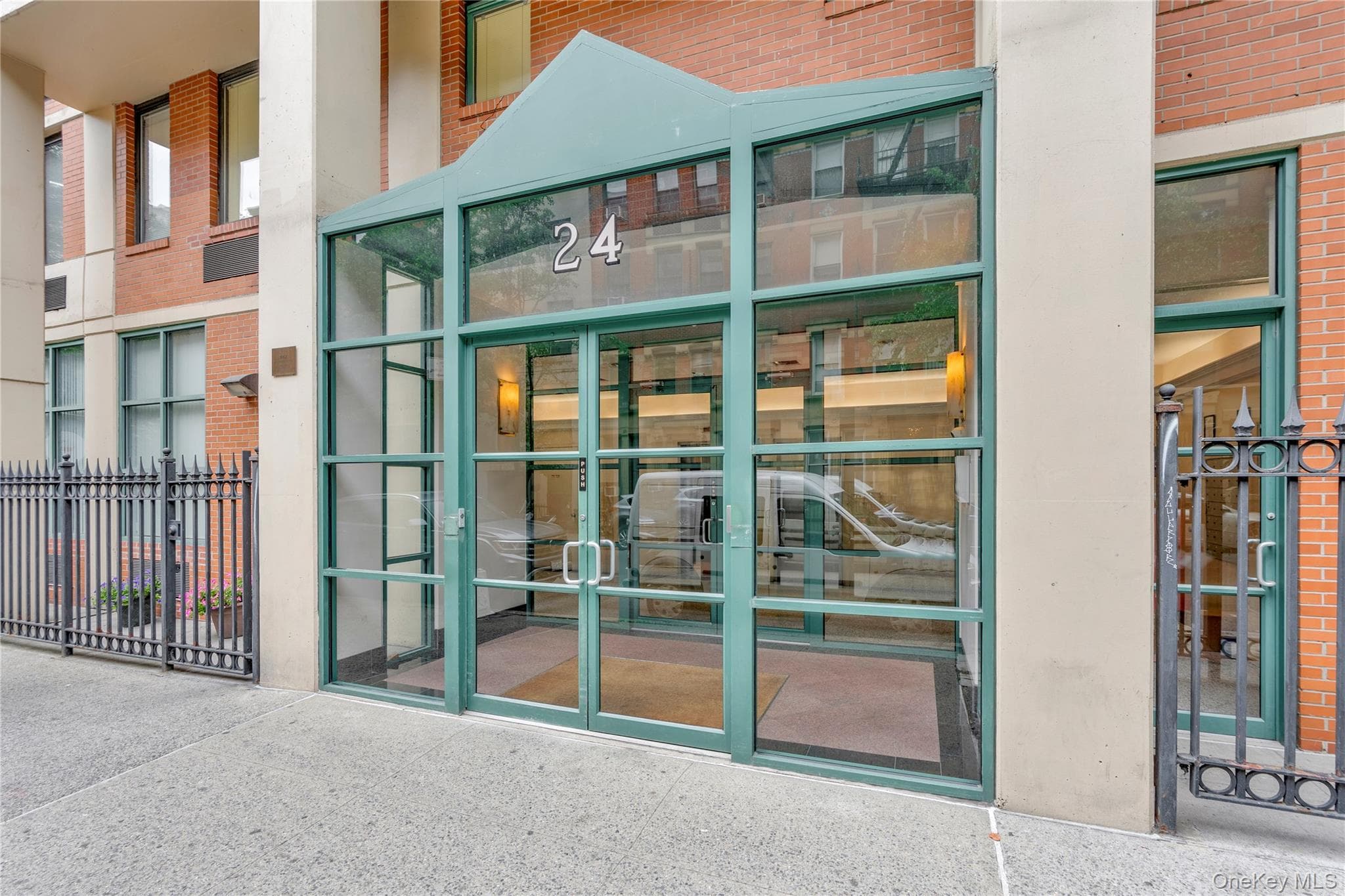 24 E 7th Street Unit: 11B thumbnail 13