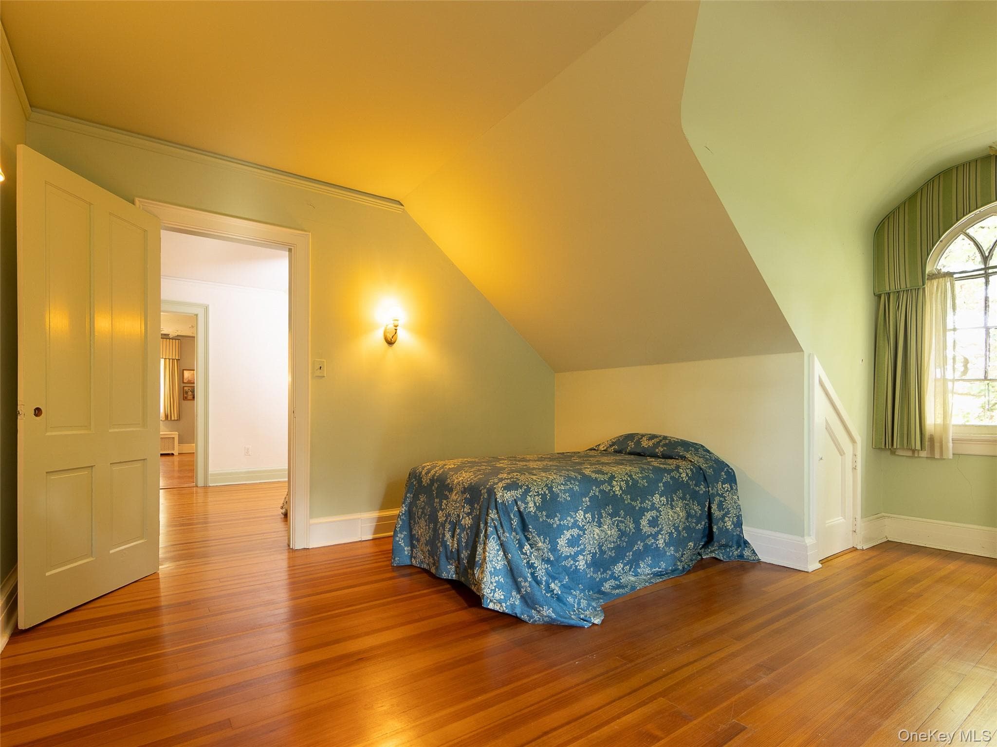 63 Colonial Avenue thumbnail 20