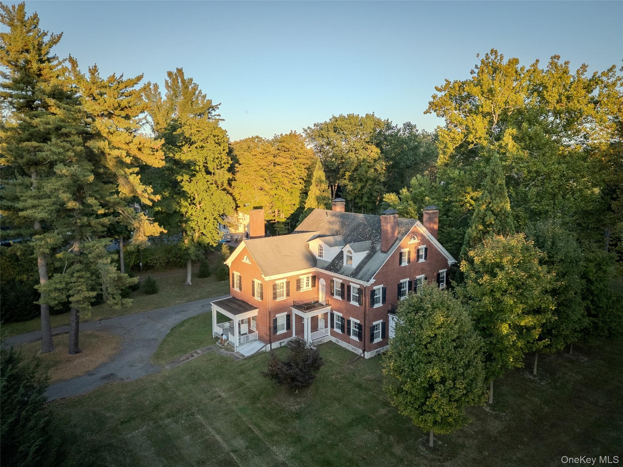 63 Colonial Avenue thumbnail 29