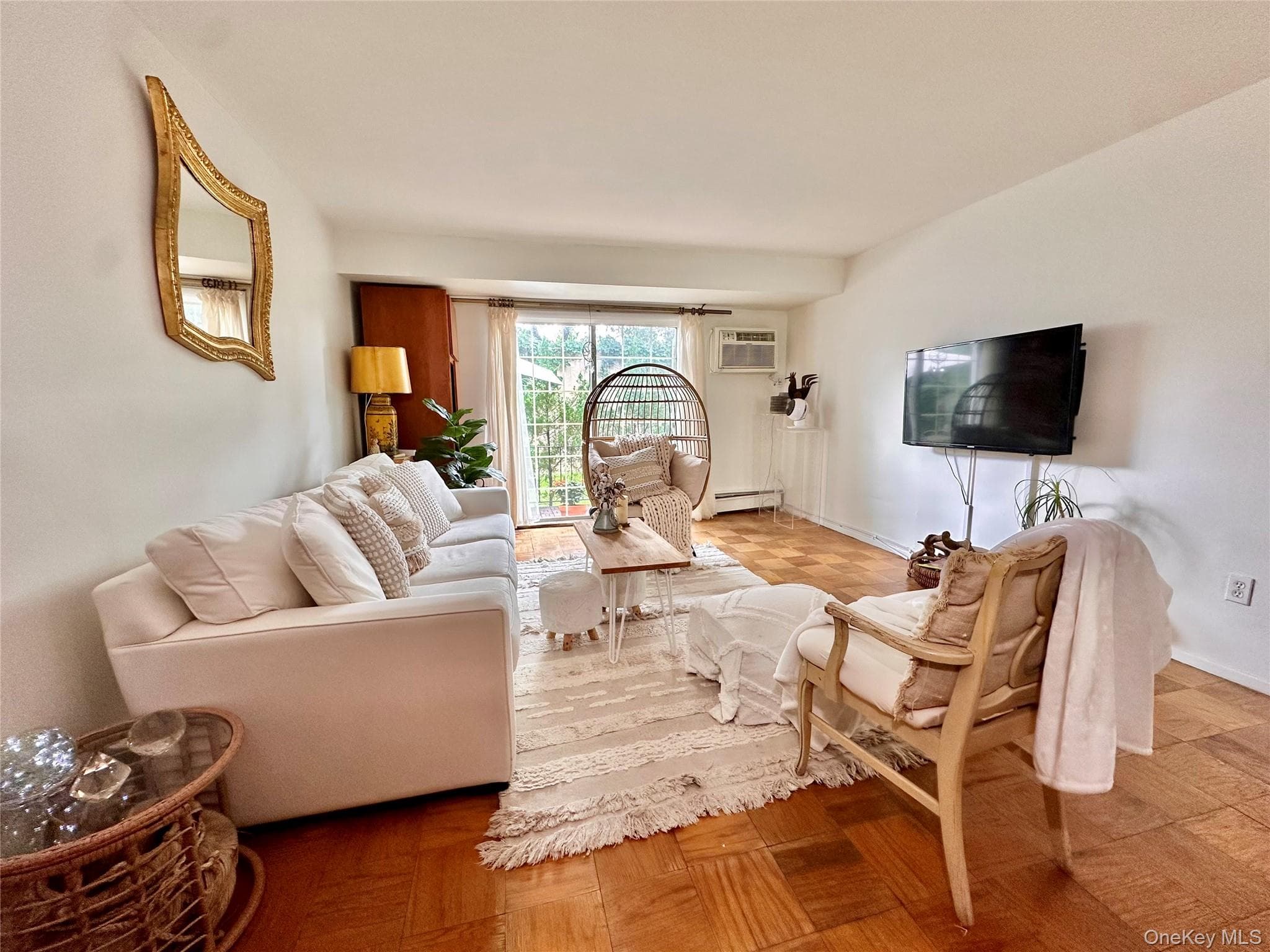 704 Towne House Village Unit: 704 thumbnail 4