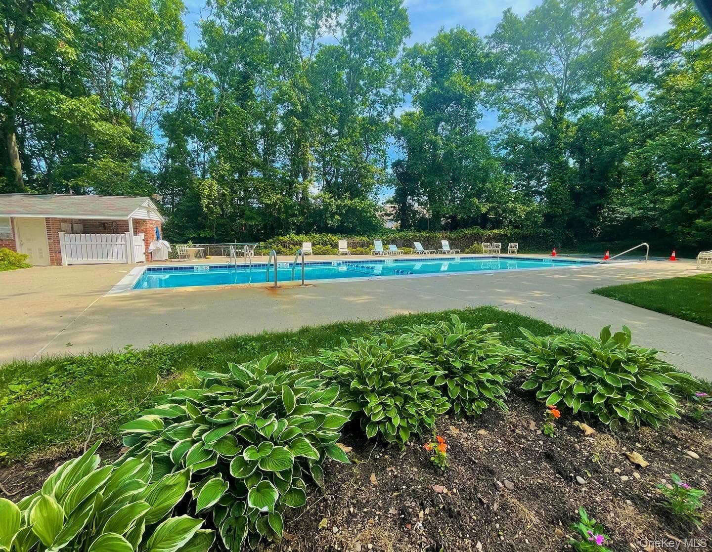 704 Towne House Village Unit: 704 thumbnail 11