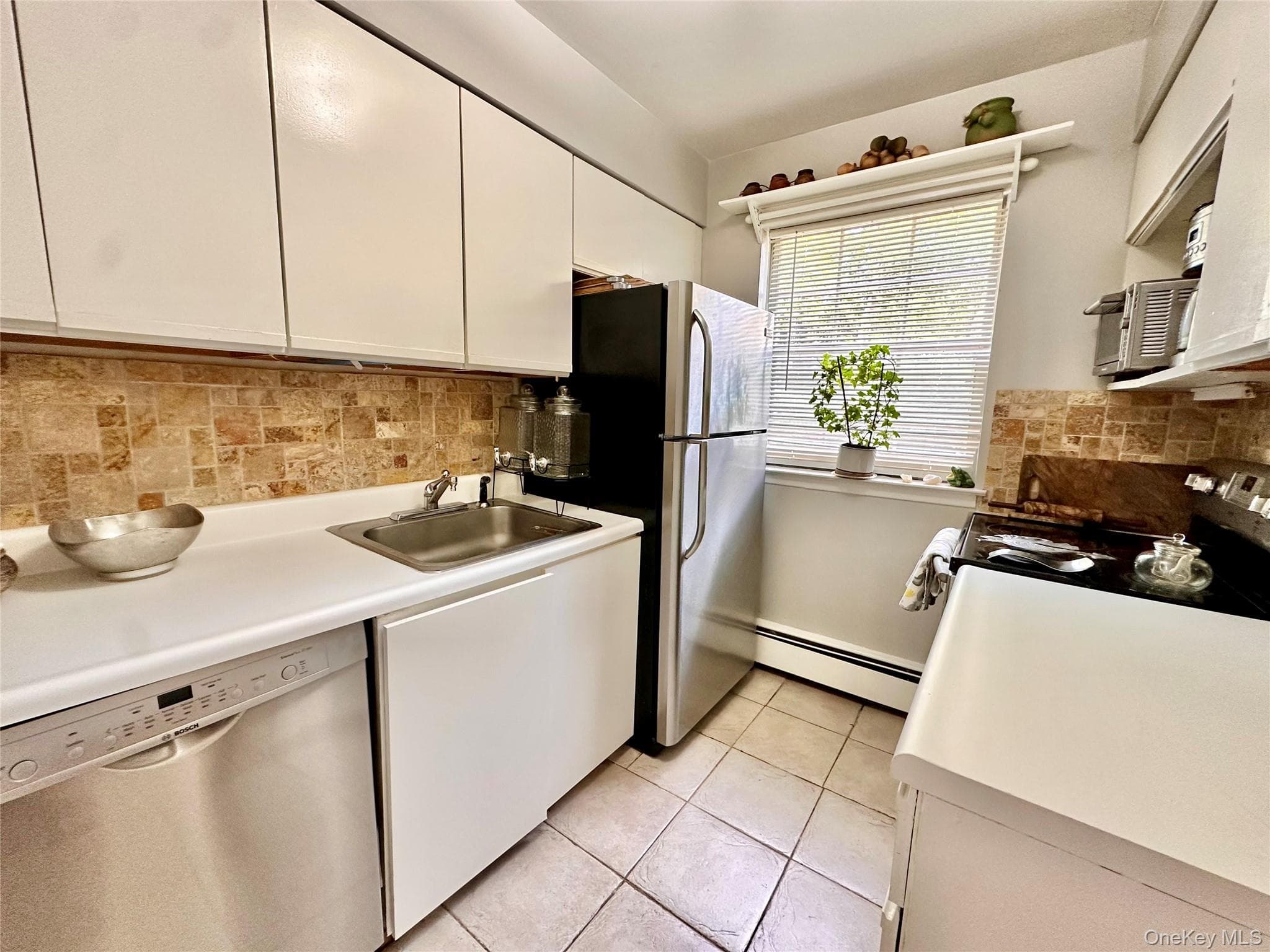 704 Towne House Village Unit: 704 thumbnail 7