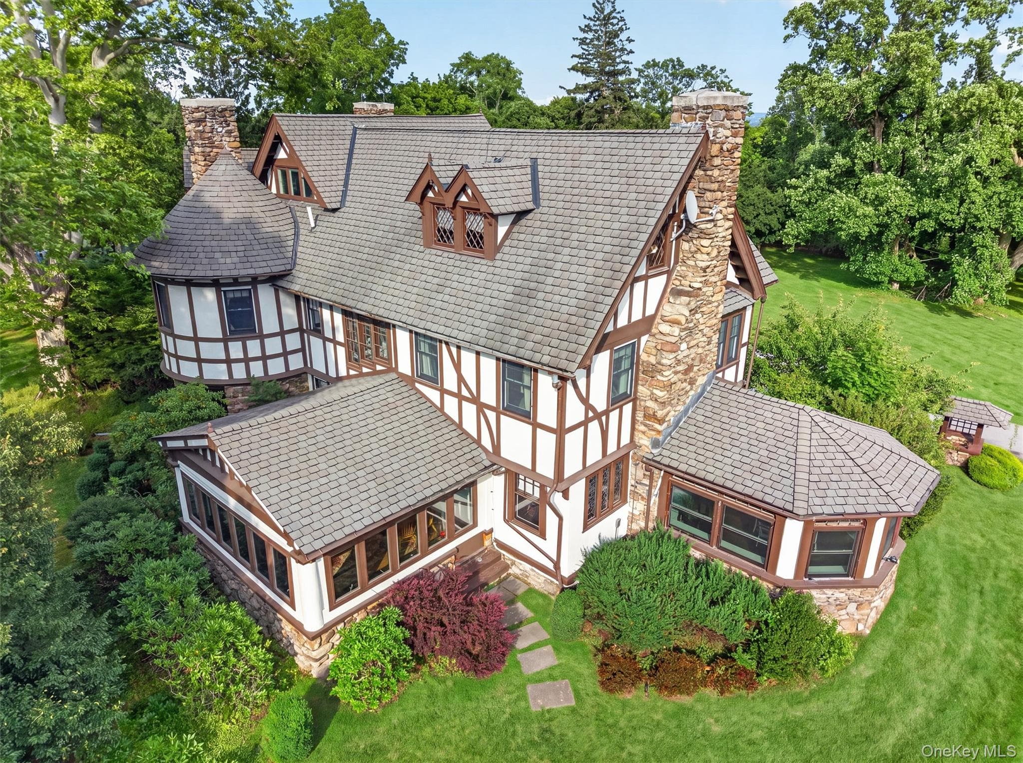 155 Arcadia Road thumbnail 3