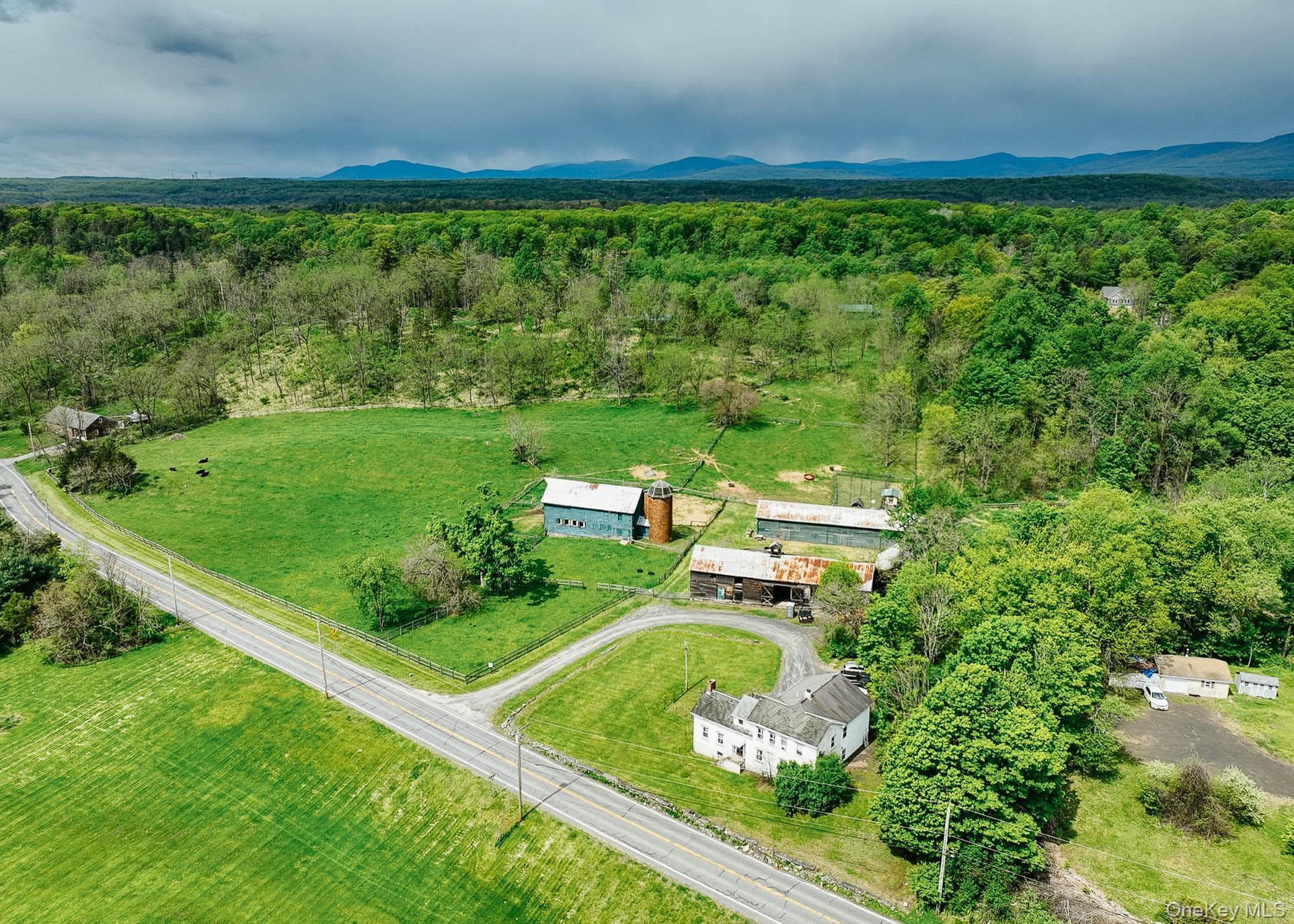 1693 Route 32, Saugerties