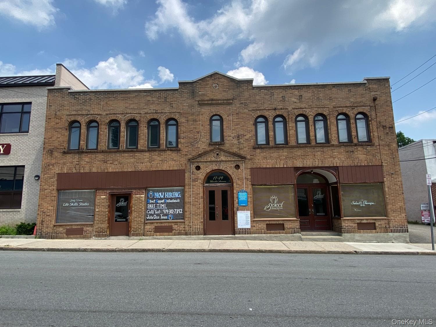 17-19 Marble Avenue, Pleasantville