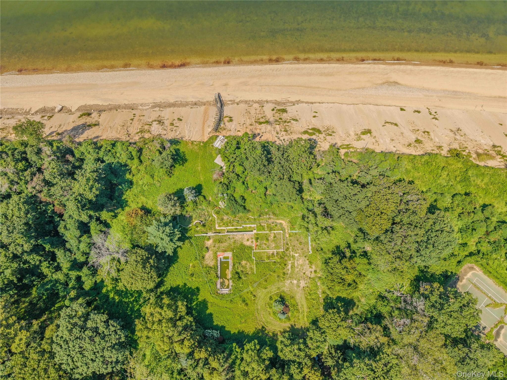 546 Long Beach Road thumbnail 10