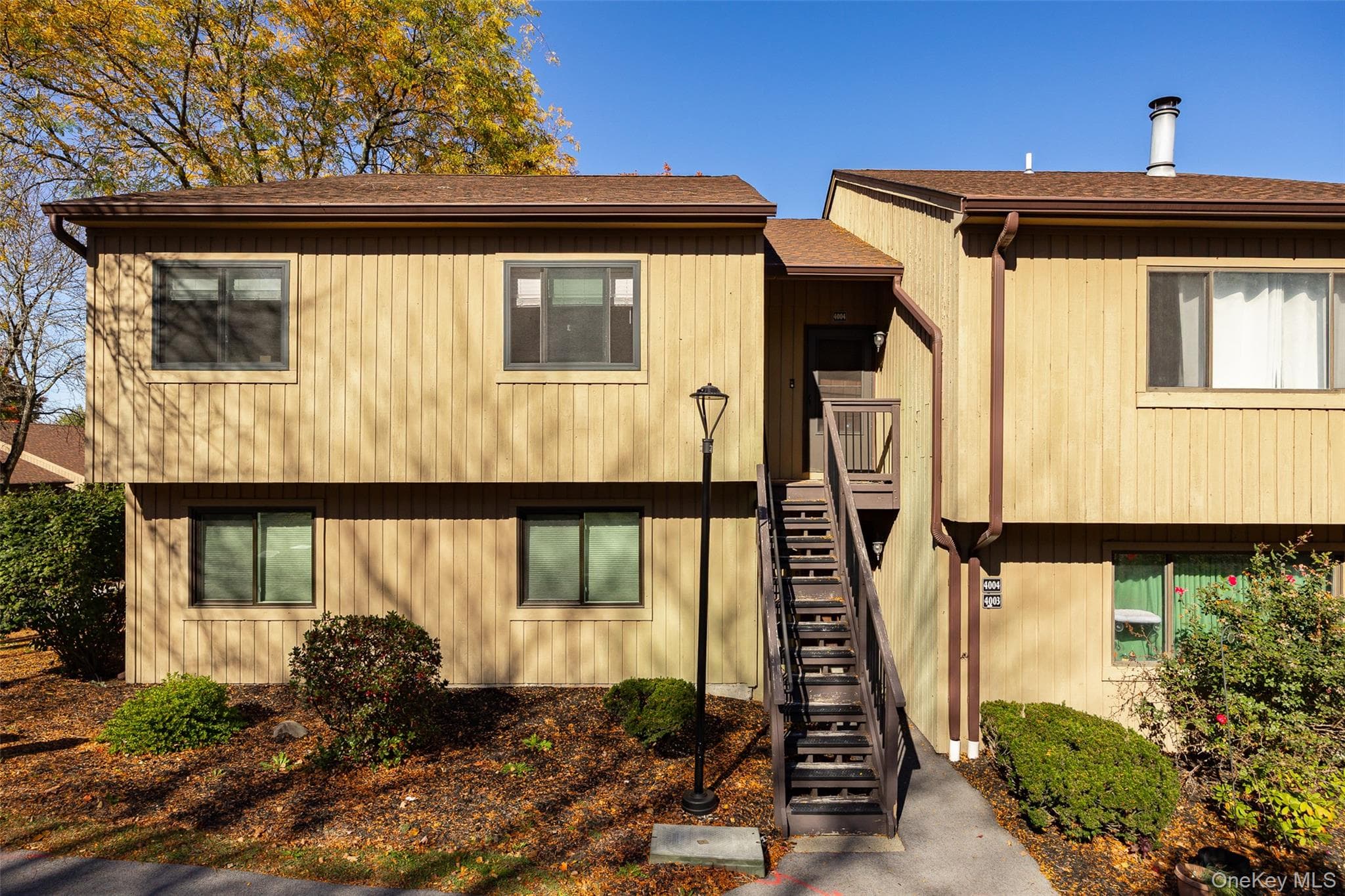 4004 Deer Path photo 1