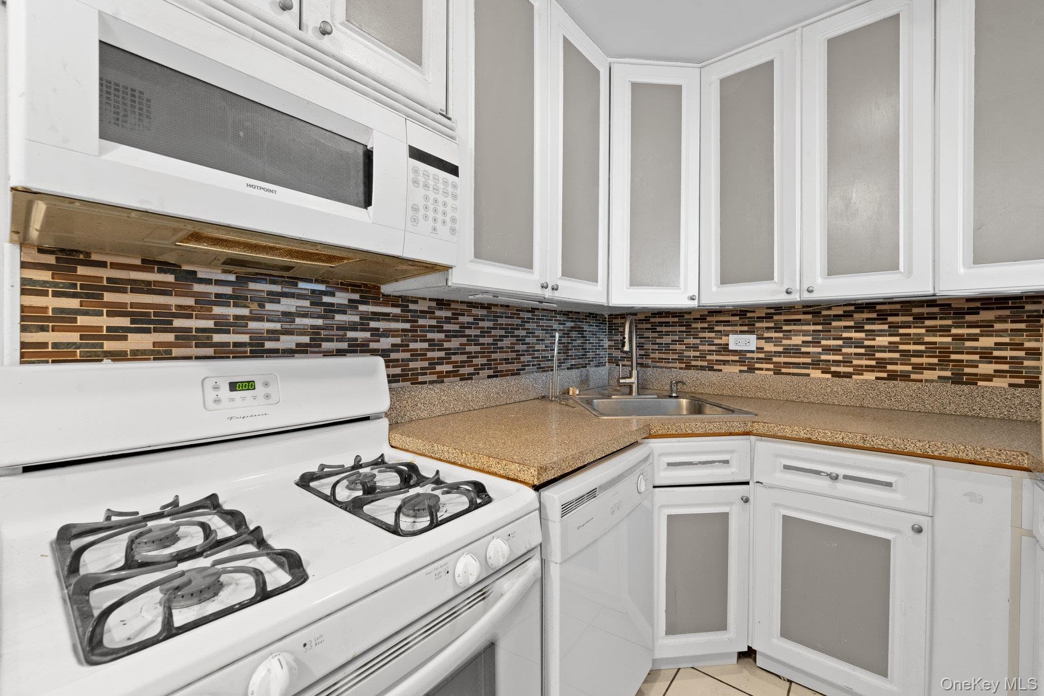 3121 Middletown Road Unit: 8A thumbnail 6