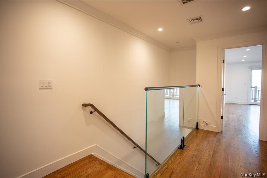 622 W Penn Street thumbnail 18