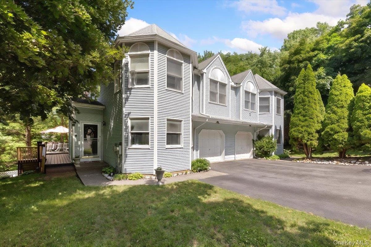 67 Hillside Avenue, Haverstraw