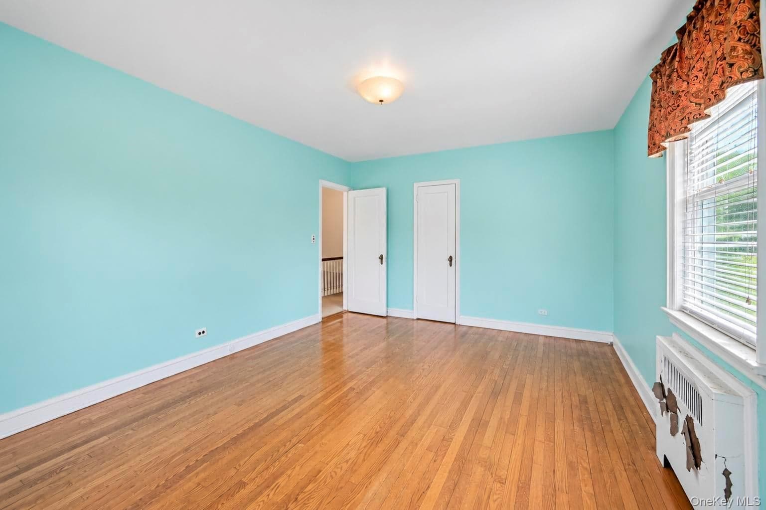 1845 Hering Avenue thumbnail 27