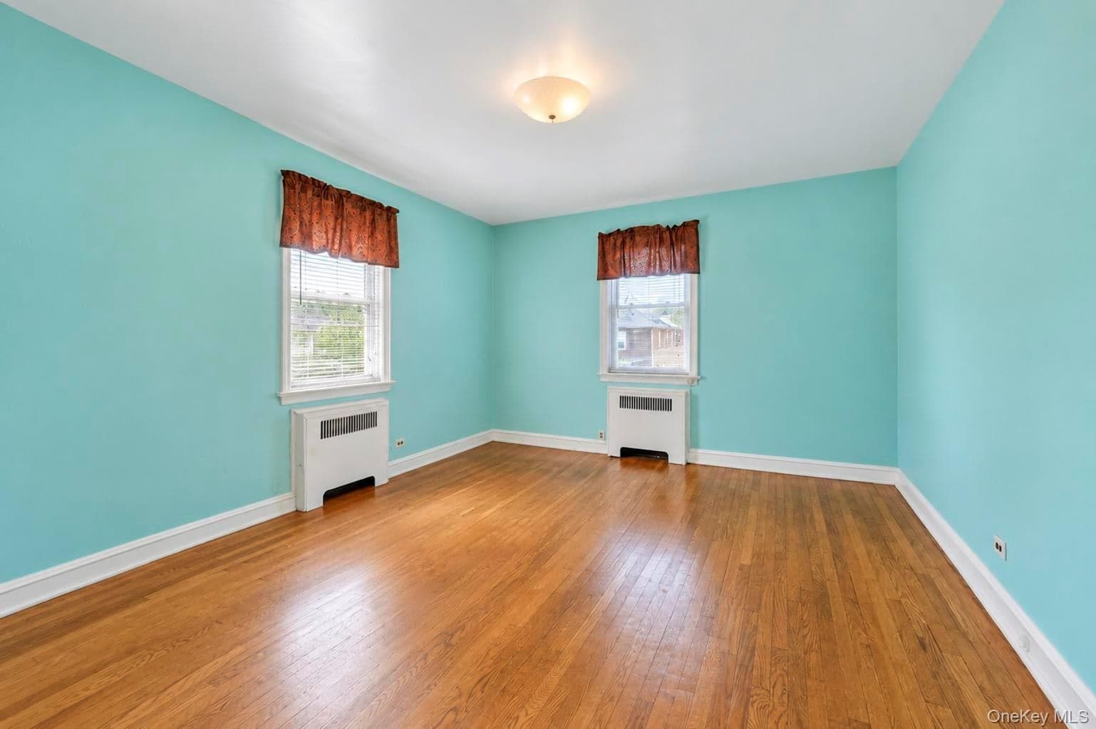 1845 Hering Avenue thumbnail 26