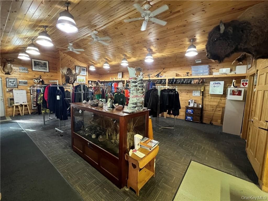 374 Neer Road thumbnail 8