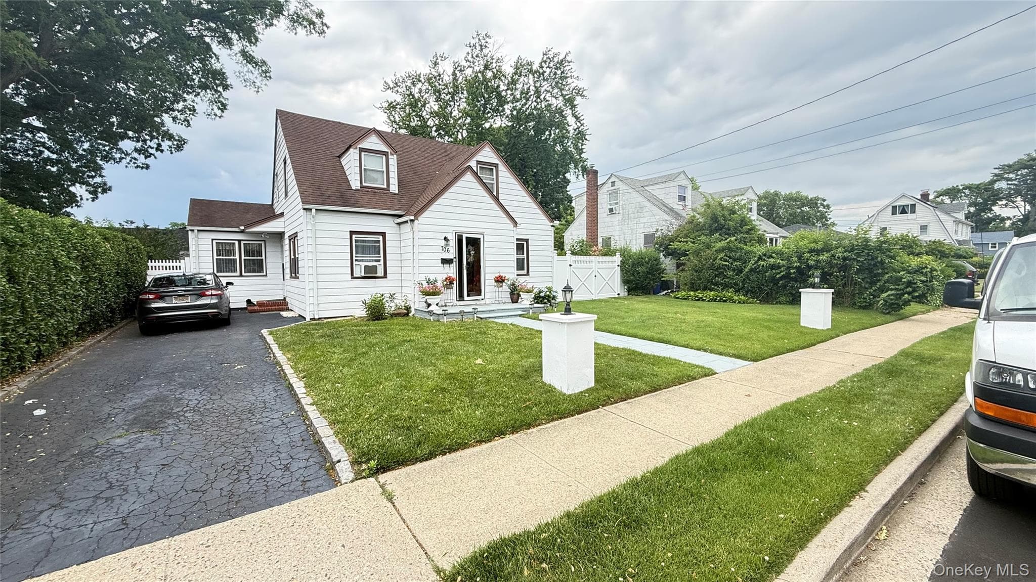 706 Partridge Avenue thumbnail 2