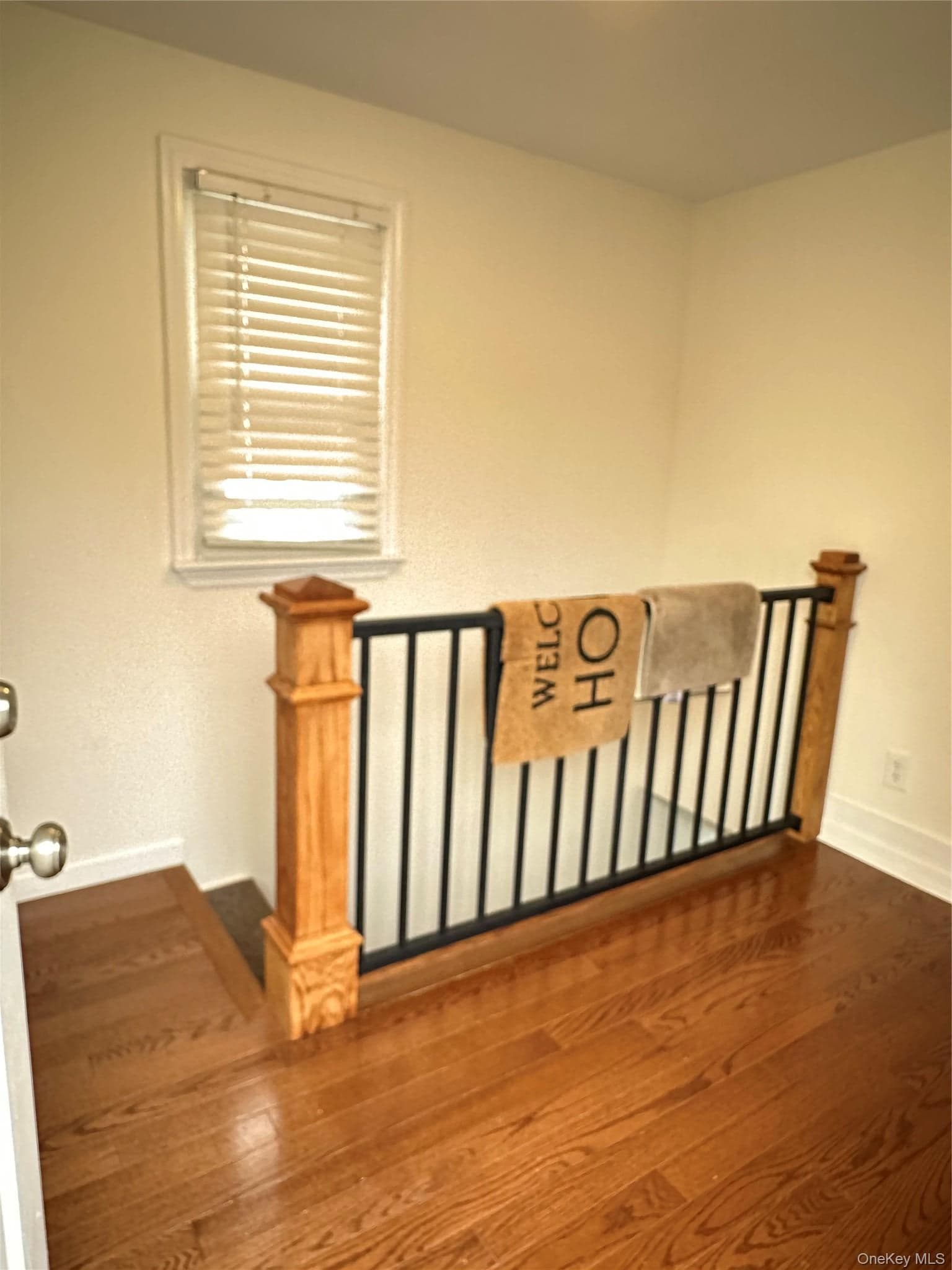 1385 Gardiner Drive thumbnail 13