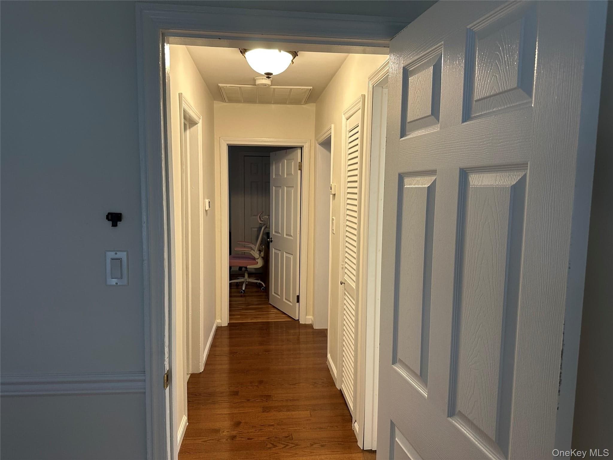 1385 Gardiner Drive thumbnail 8