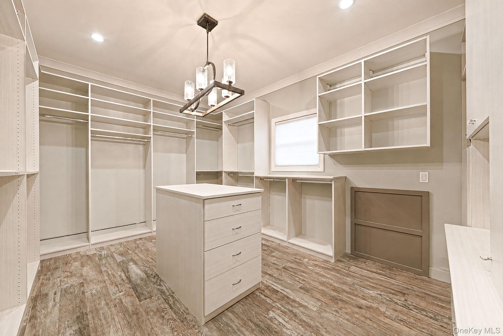 511 Devon Place thumbnail 22