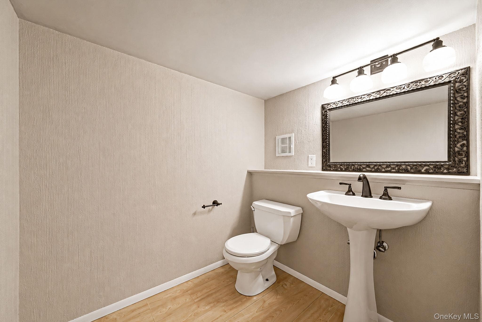 511 Devon Place thumbnail 20