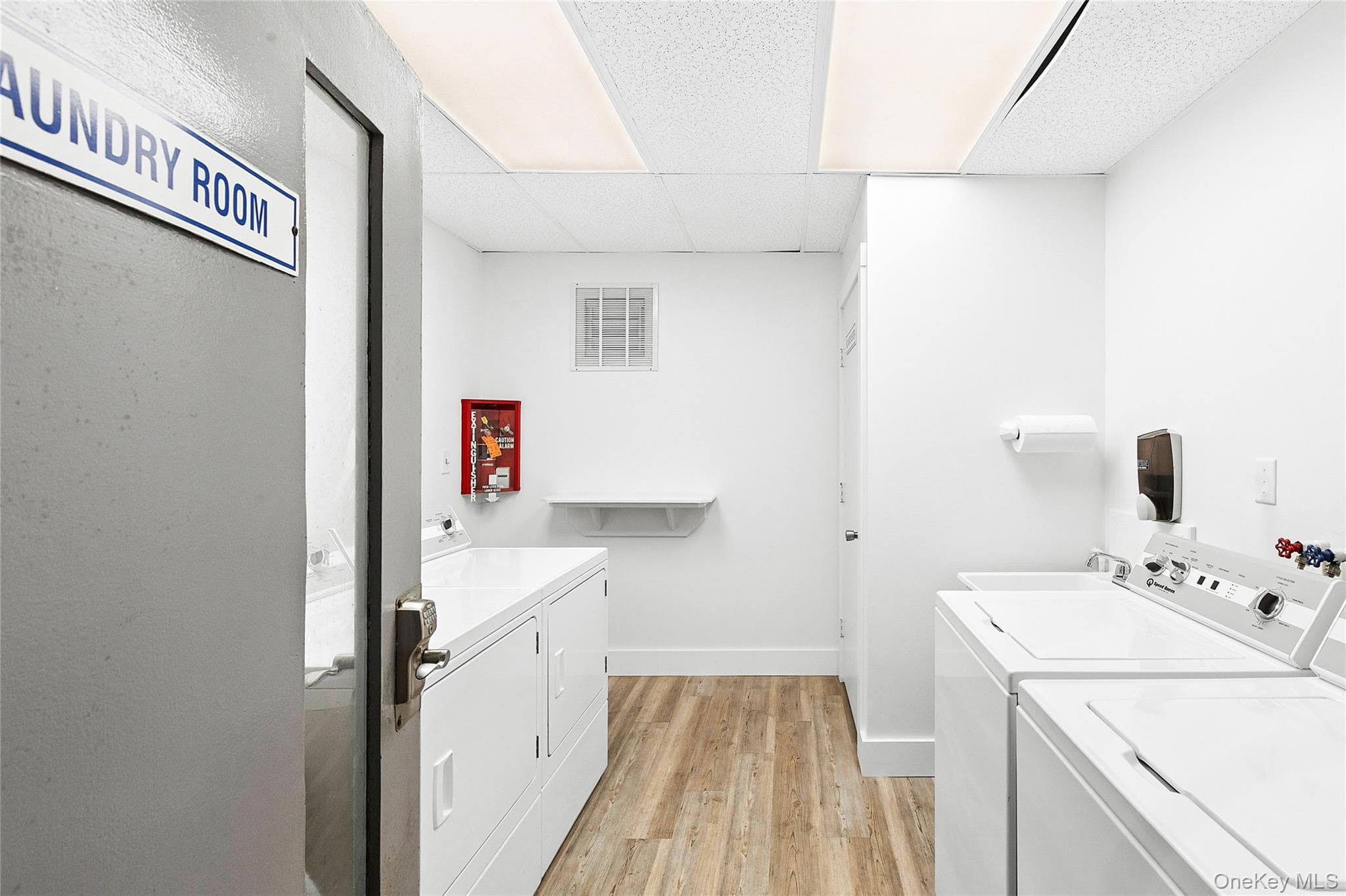 261 Dune Road Unit: 5 thumbnail 10