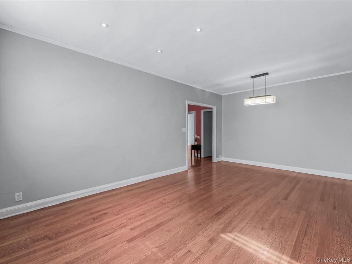 34-20 79th Street Unit: 2J/2I thumbnail 6