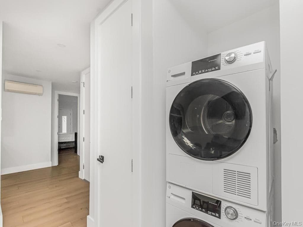 514 E 188th Street thumbnail 10