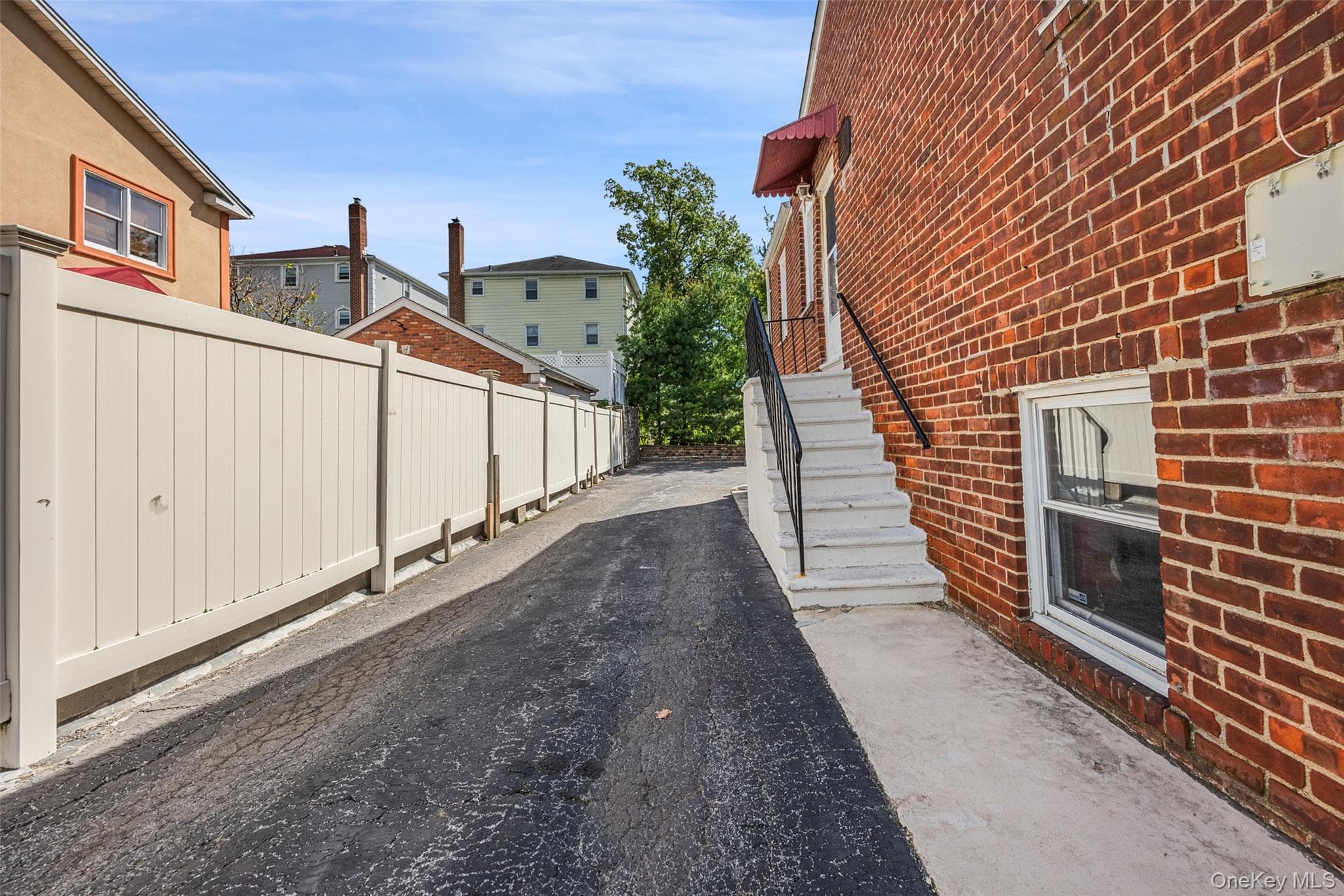 280 Kimball Avenue thumbnail 4