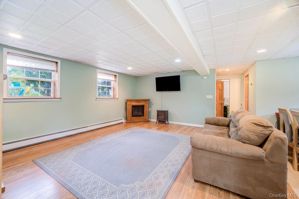 618 Hasbrouck Road thumbnail 29
