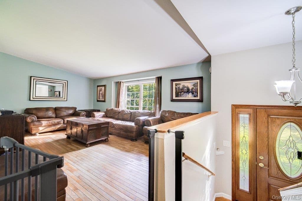 618 Hasbrouck Road thumbnail 6