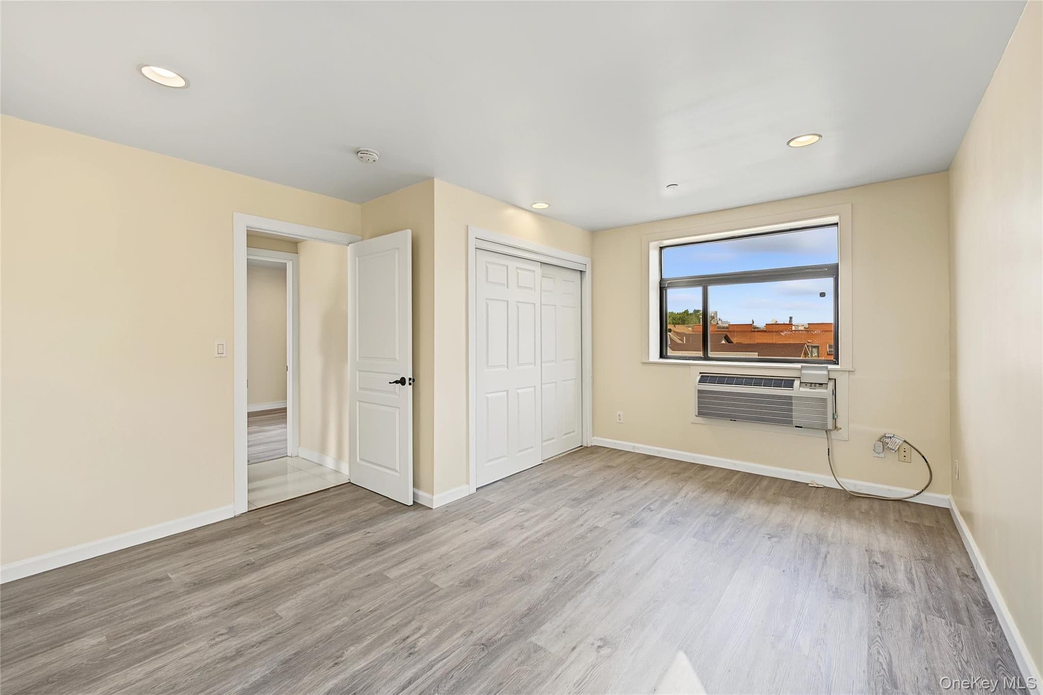 41-39 149th St St Unit: 3F thumbnail 22