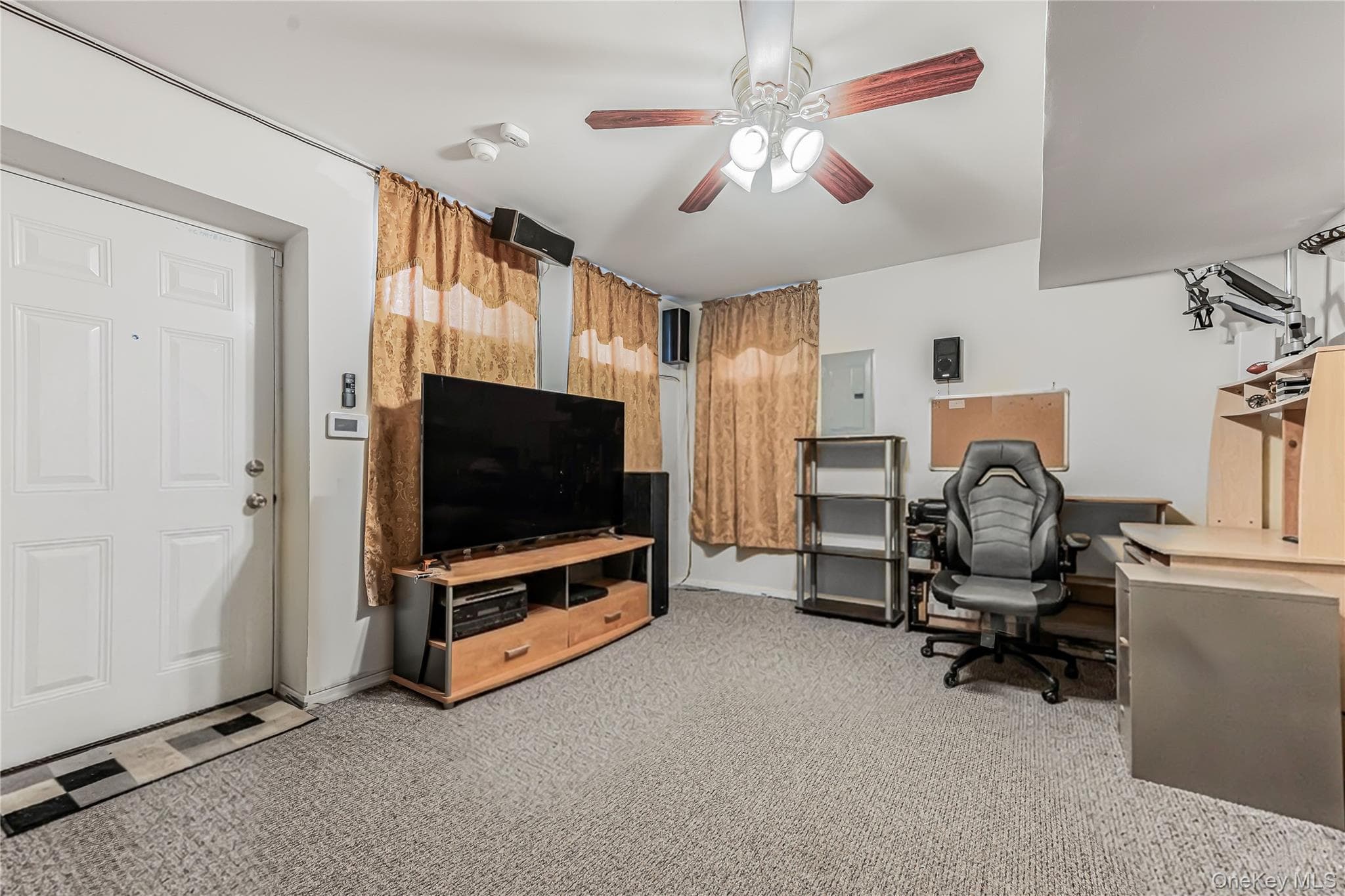 1361 E 66th Street thumbnail 9