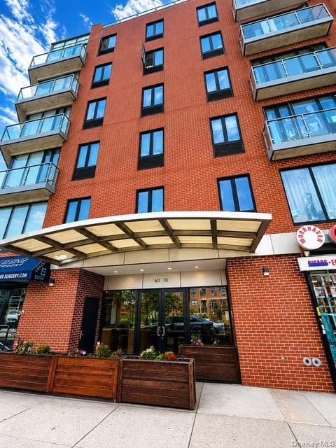 60-70 Woodhaven Boulevard Unit: 4I, Elmhurst