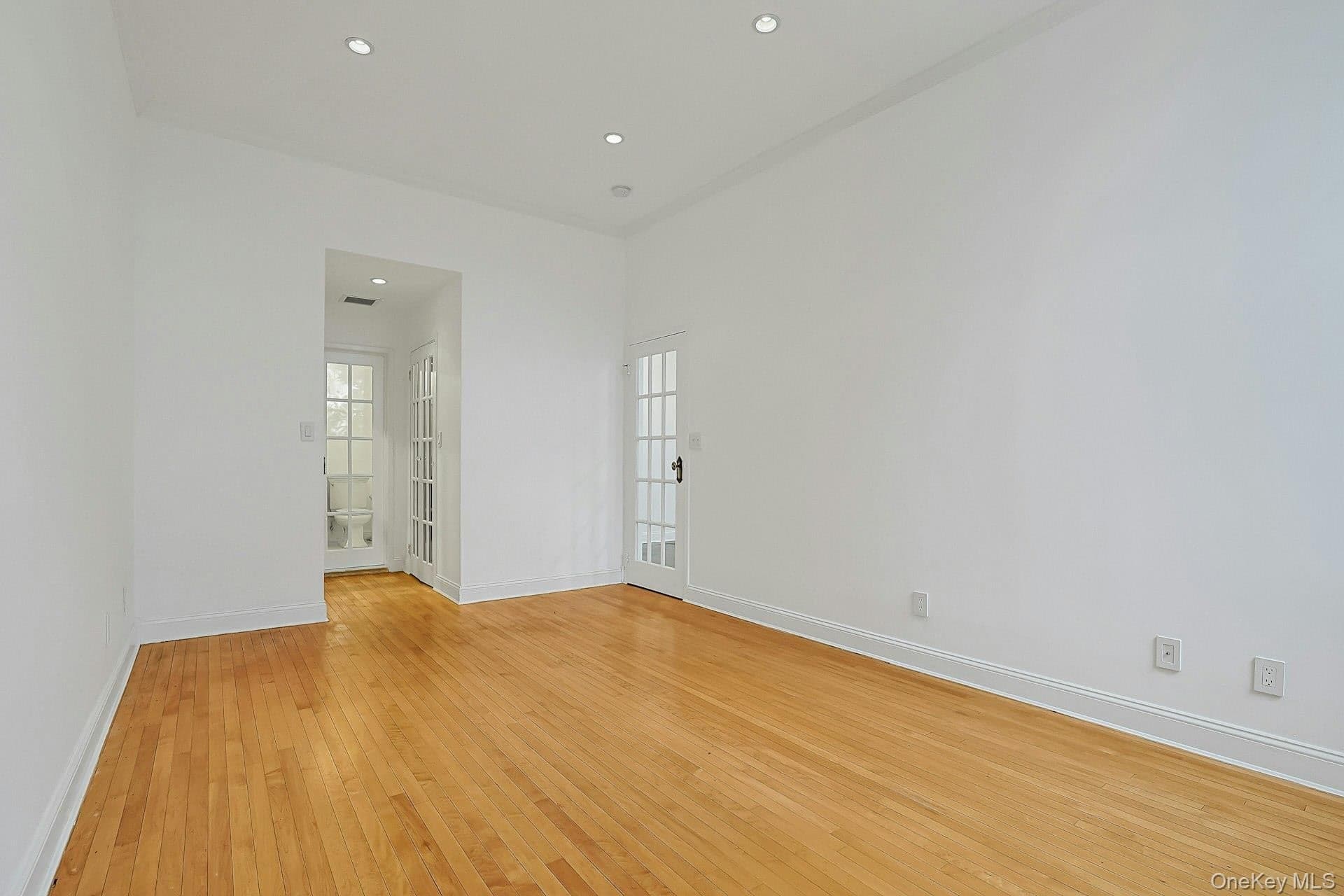 1250 North Avenue Unit: 202 thumbnail 13