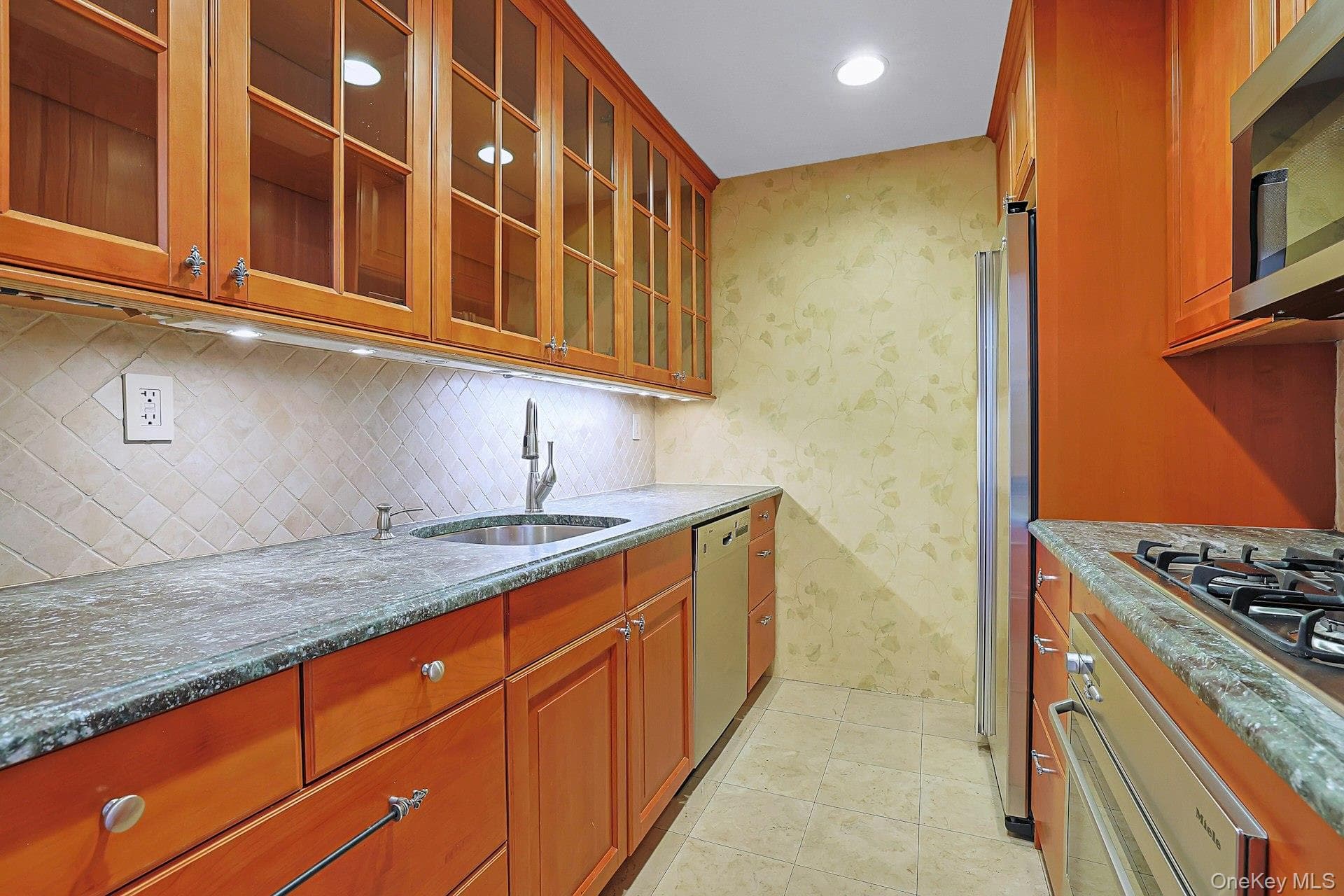 1250 North Avenue Unit: 202 thumbnail 7