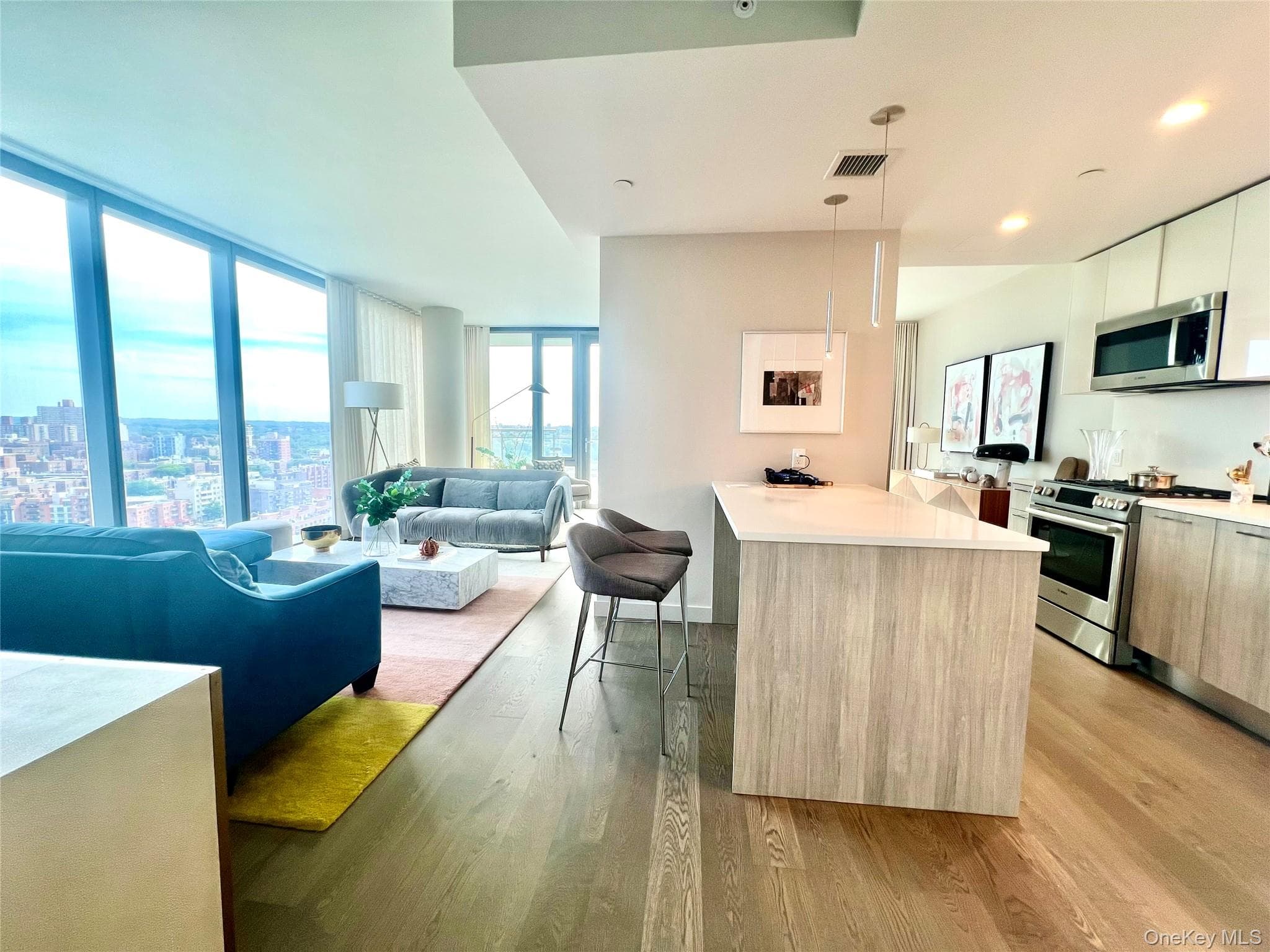 131-03 40 Road Unit: penthouse1 thumbnail 2