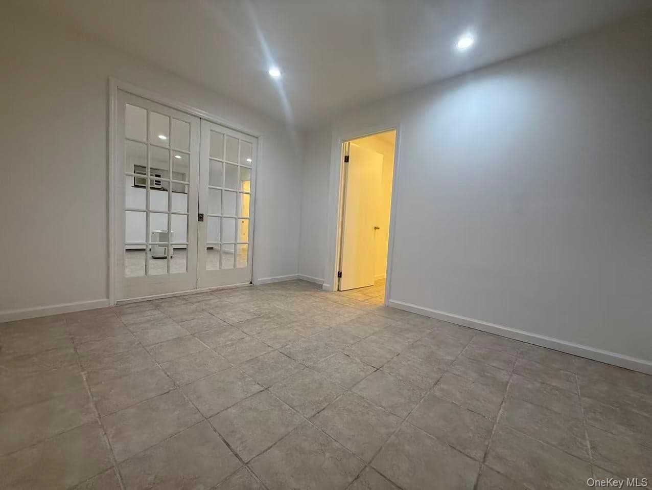 149 -23 Sanford Avenue Unit: B-C thumbnail 3