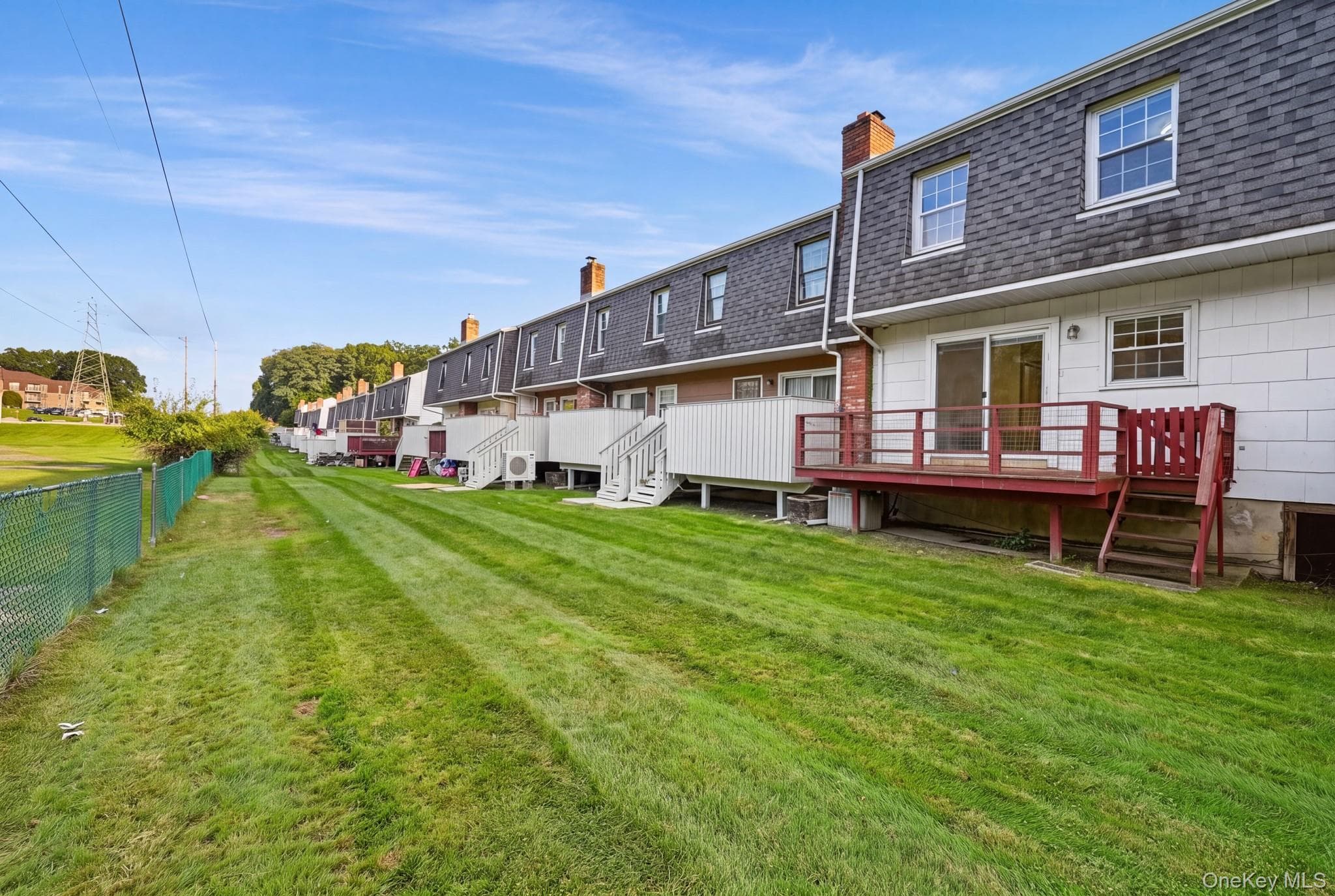 42 Gladys Drive thumbnail 25