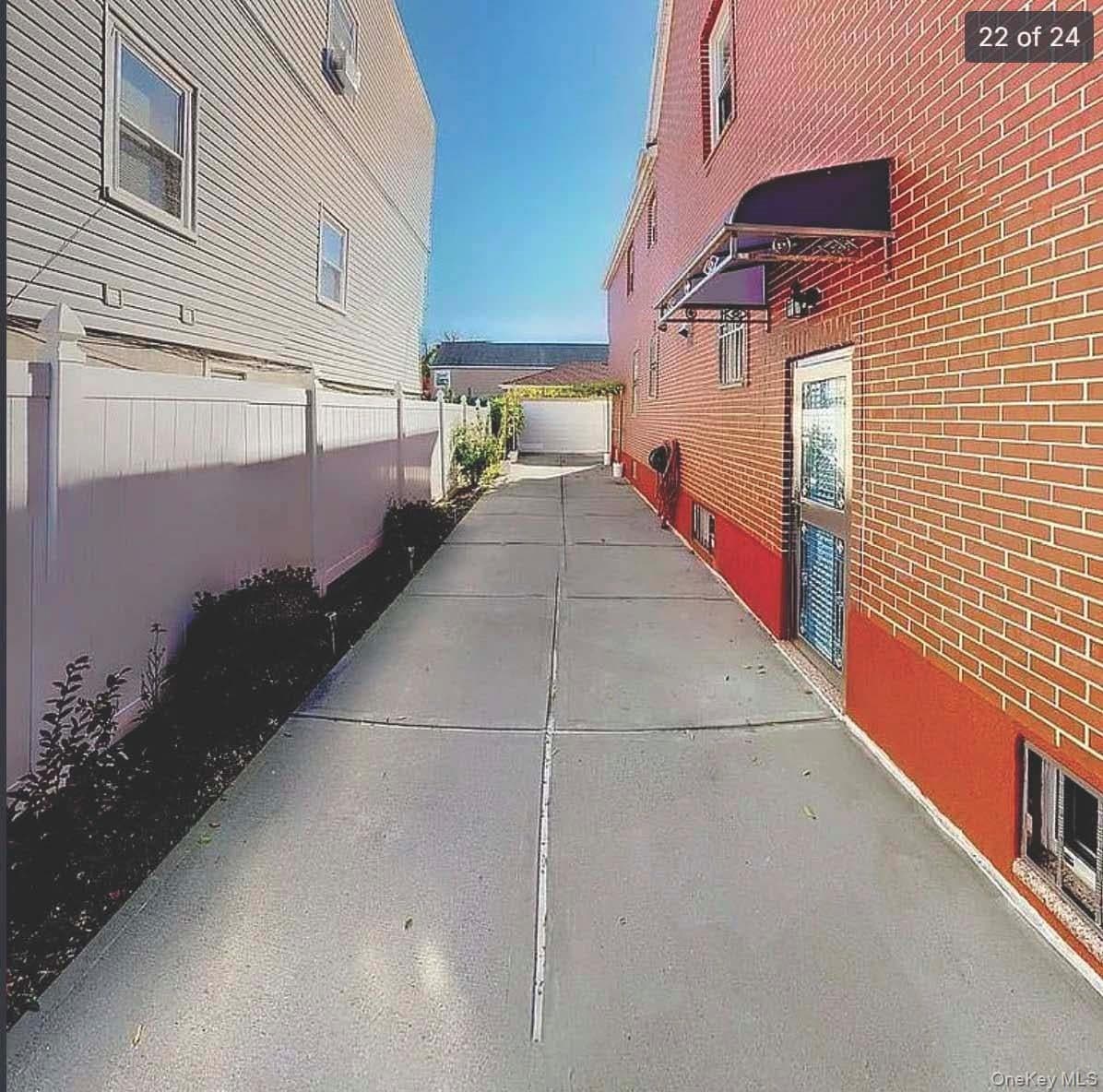 123-04 6th Avenue thumbnail 4