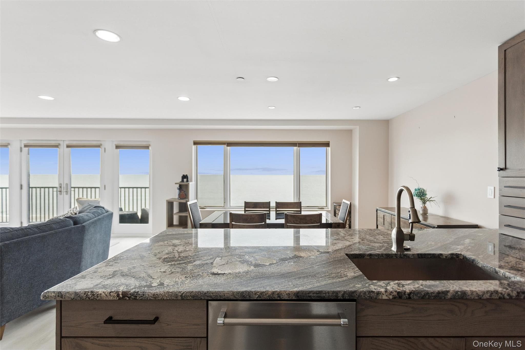 260 W Broadway Unit: 7A thumbnail 10